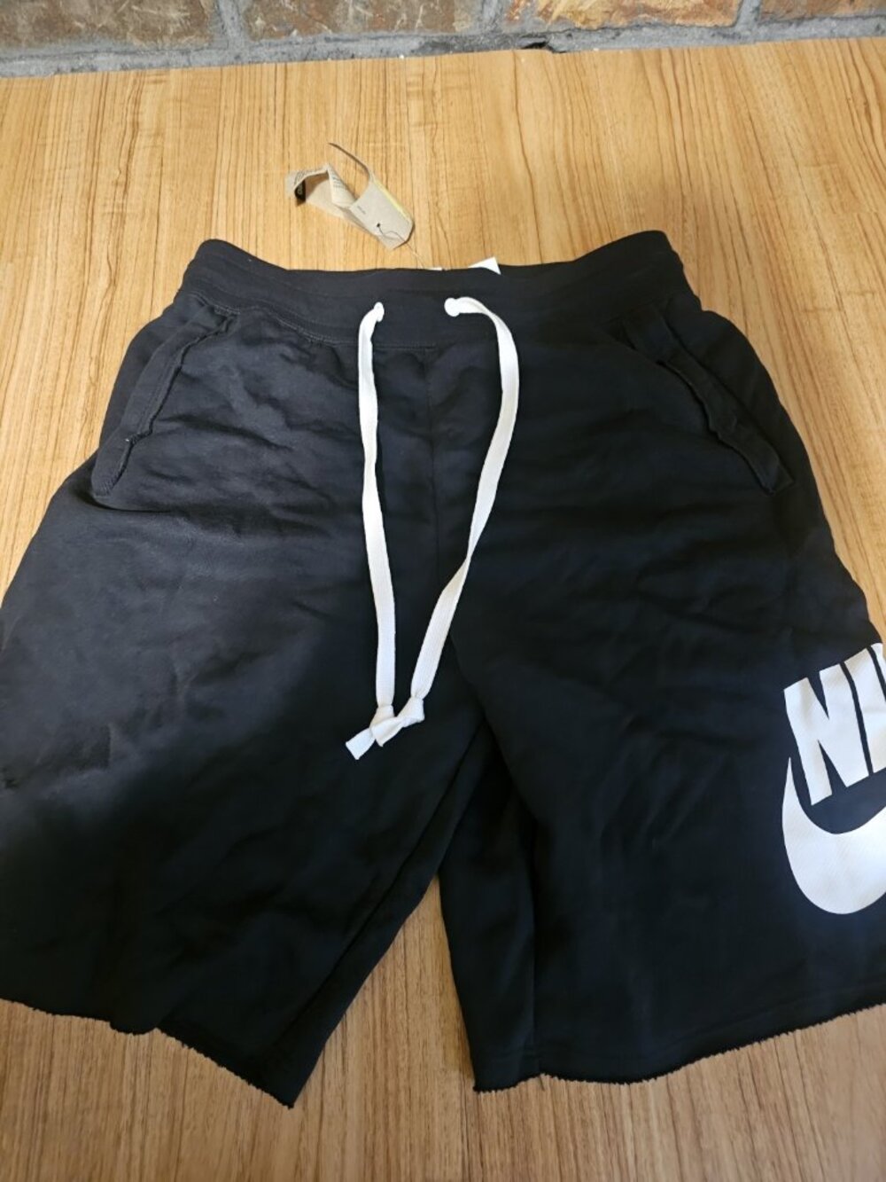 Nike Loose Fit Shorts Sweat Black and White Knee Length Mens Size Small